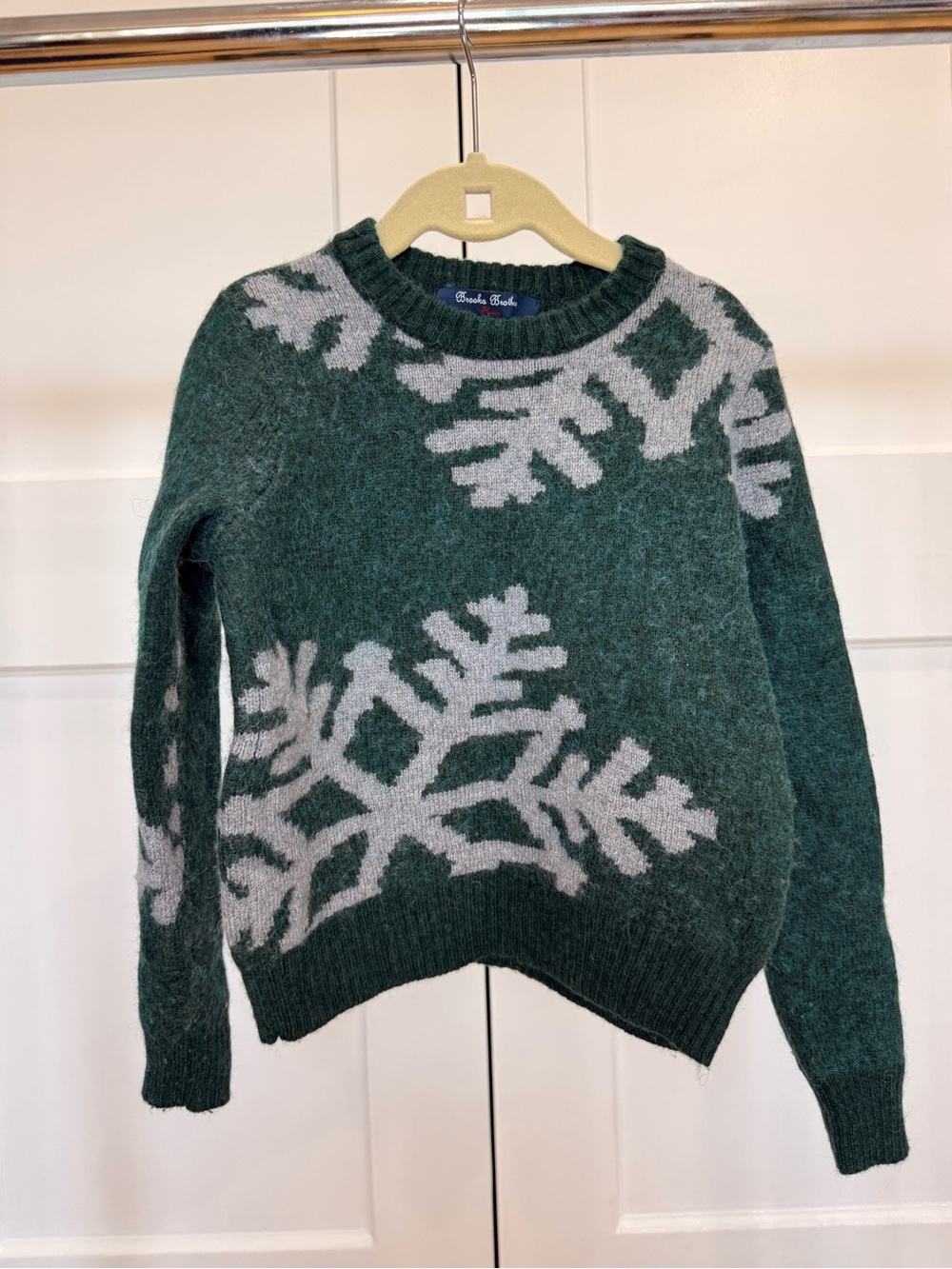 Brooks Brothers Boys Holiday Crewneck Sweater with Snowflake Pattern - Green